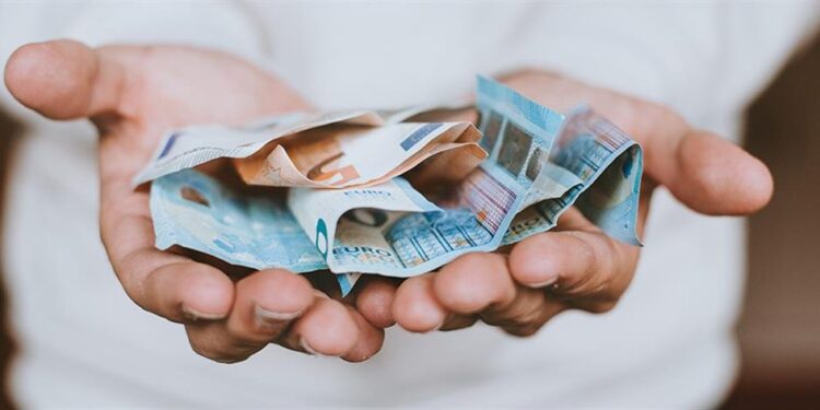 Συντάξεις: «Έρχονται» αυξήσεις και αναδρομικά άνω των 50 μηνών σε συνταξιούχους, οι τέσσερις κατηγορίες